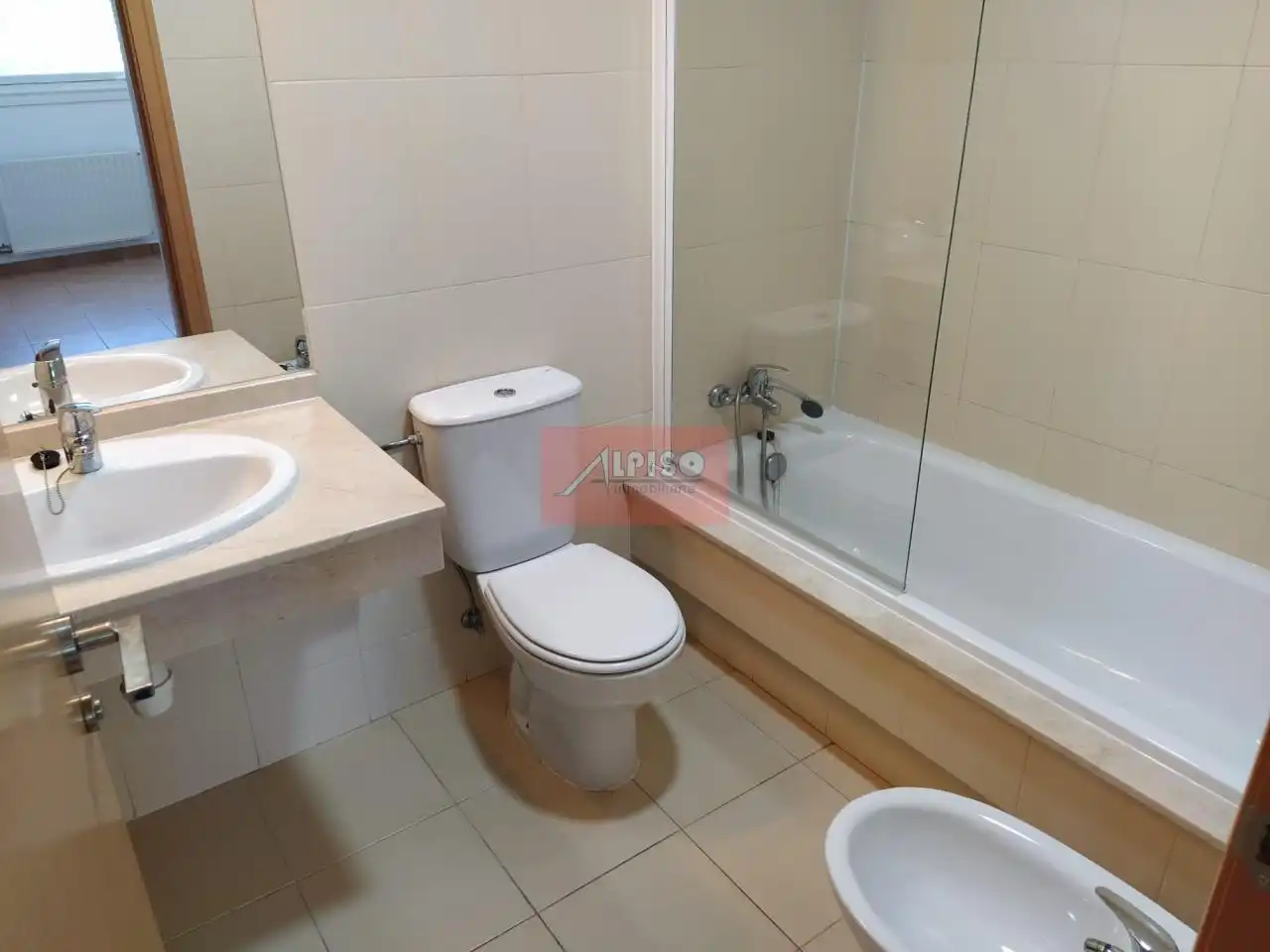 Bathroom of Flat for sale in Ourense Capital   with Heating