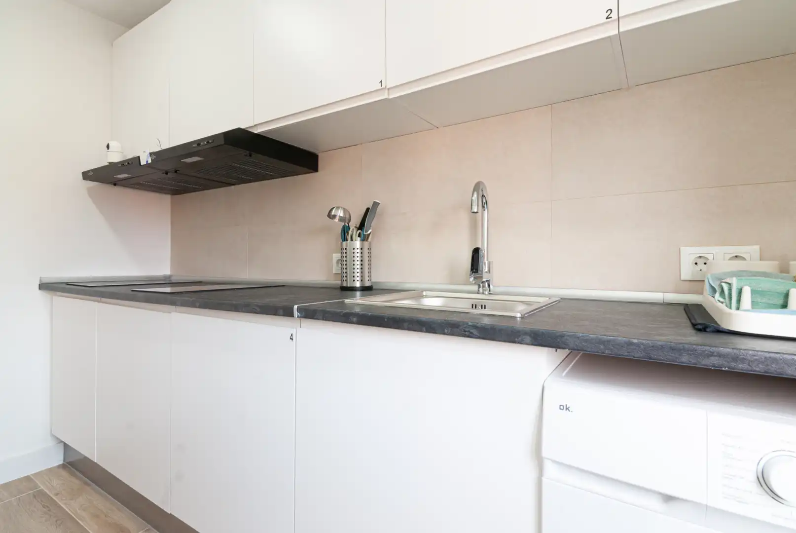 Küche von Wohnung zur untervermieten in Madrid mit Heizung, Möbliert und Waschmaschine