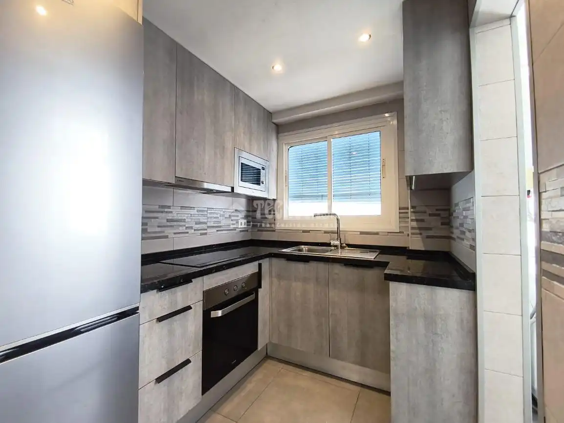 Kitchen of Flat for sale in Fuengirola  with Air Conditioner and Terrace