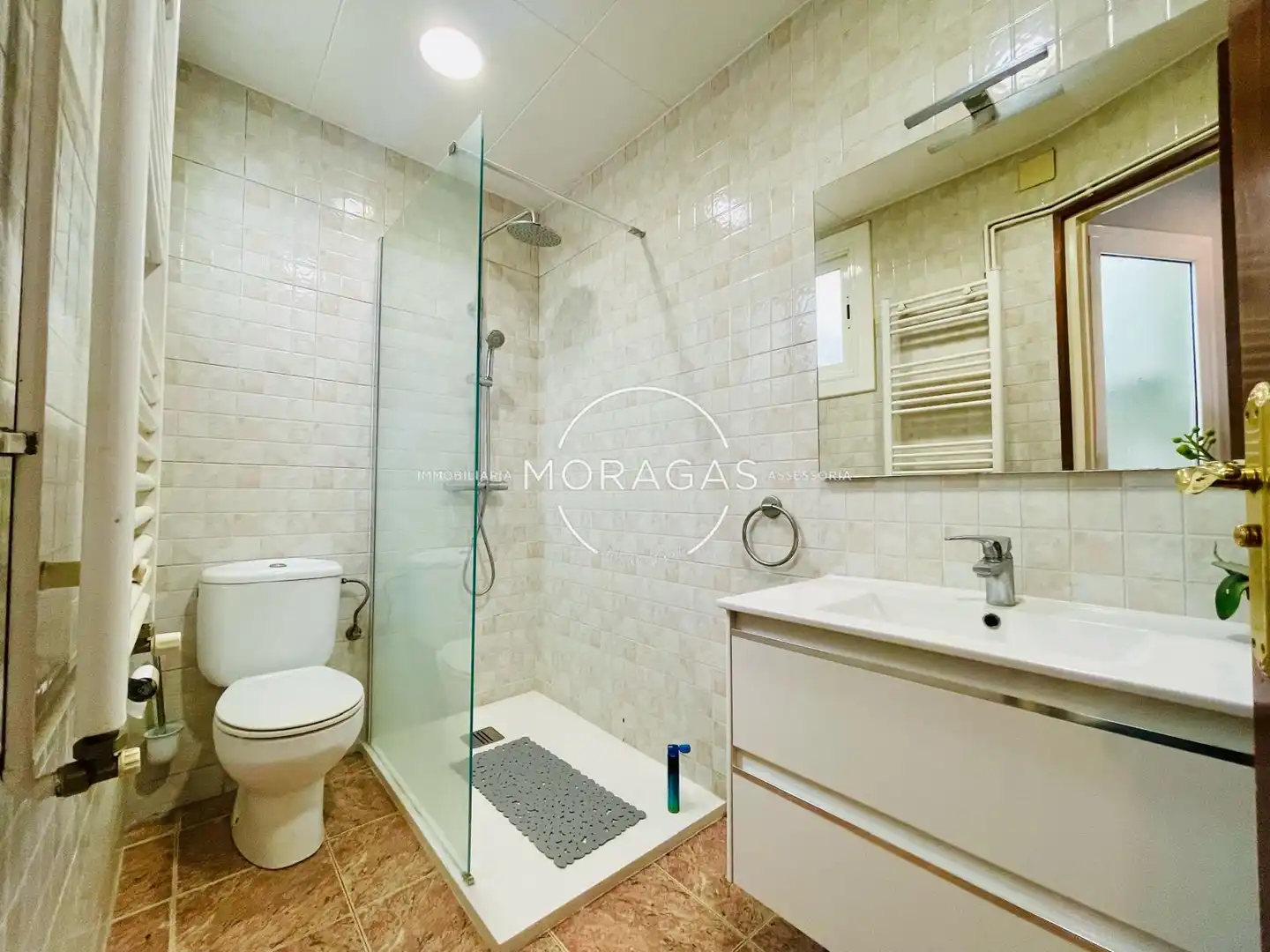 Baño de Piso en venta en Granollers con Aire acondicionado, Calefacción y Horno