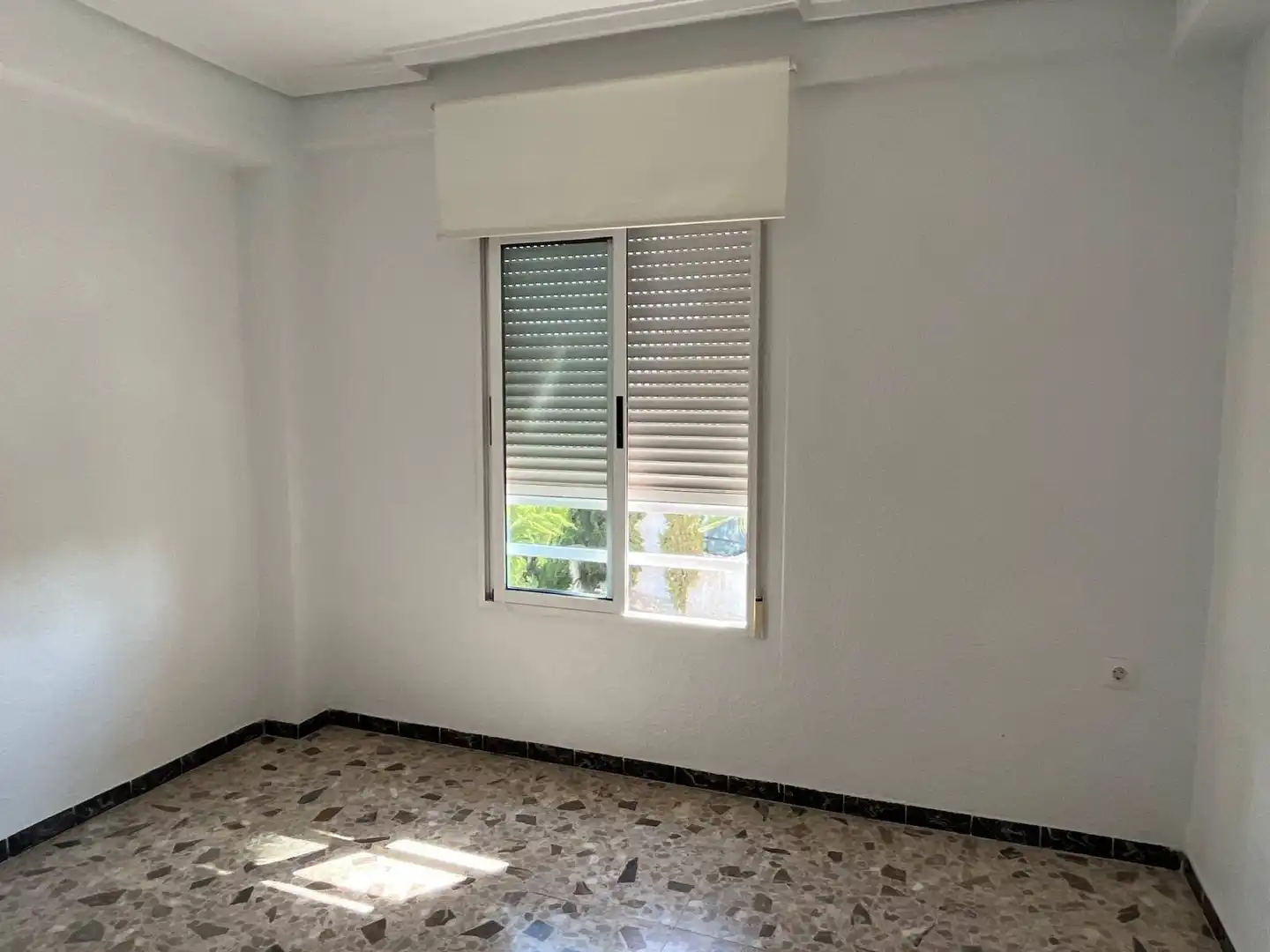 Habitación de Casa o chalet en venta en Elche / Elx con Aire acondicionado, Jardín privado y Trastero