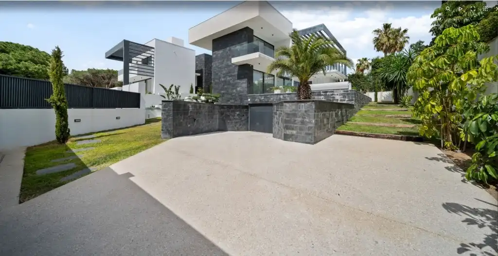 Chalet con piscina en venta en Elviria - Cabopino, imagen 13