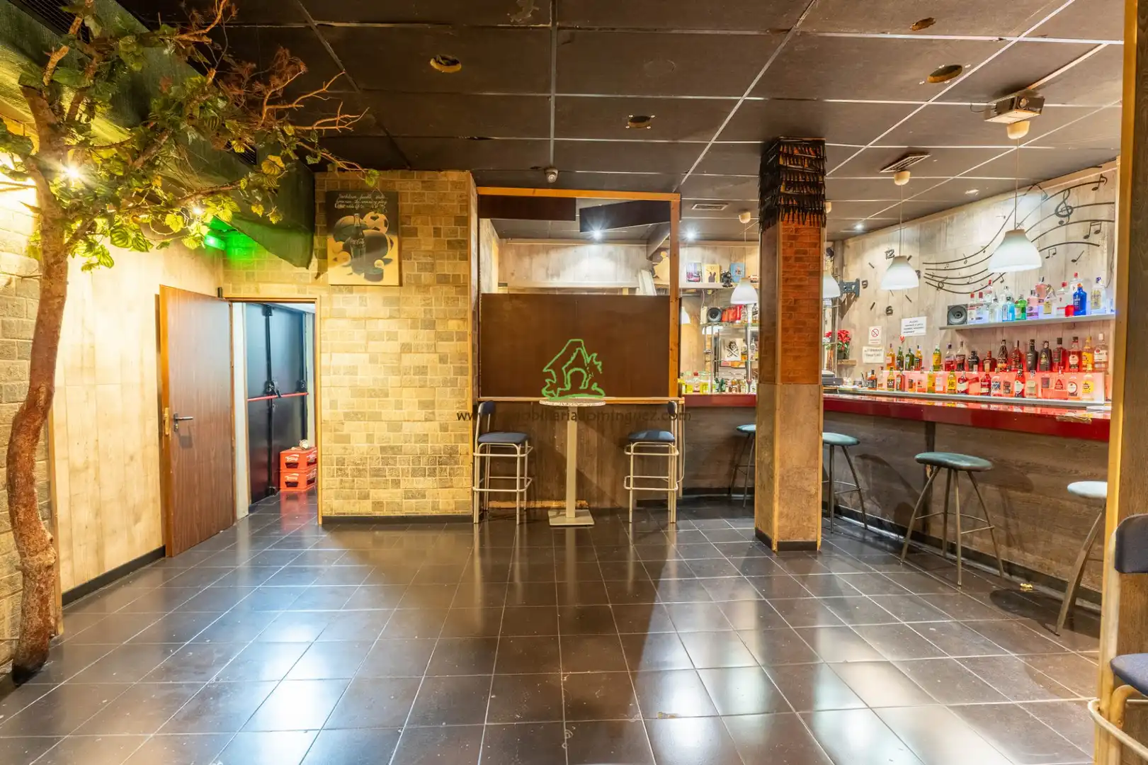 Local en venta en Calle San Antonio, 1, La Catedral