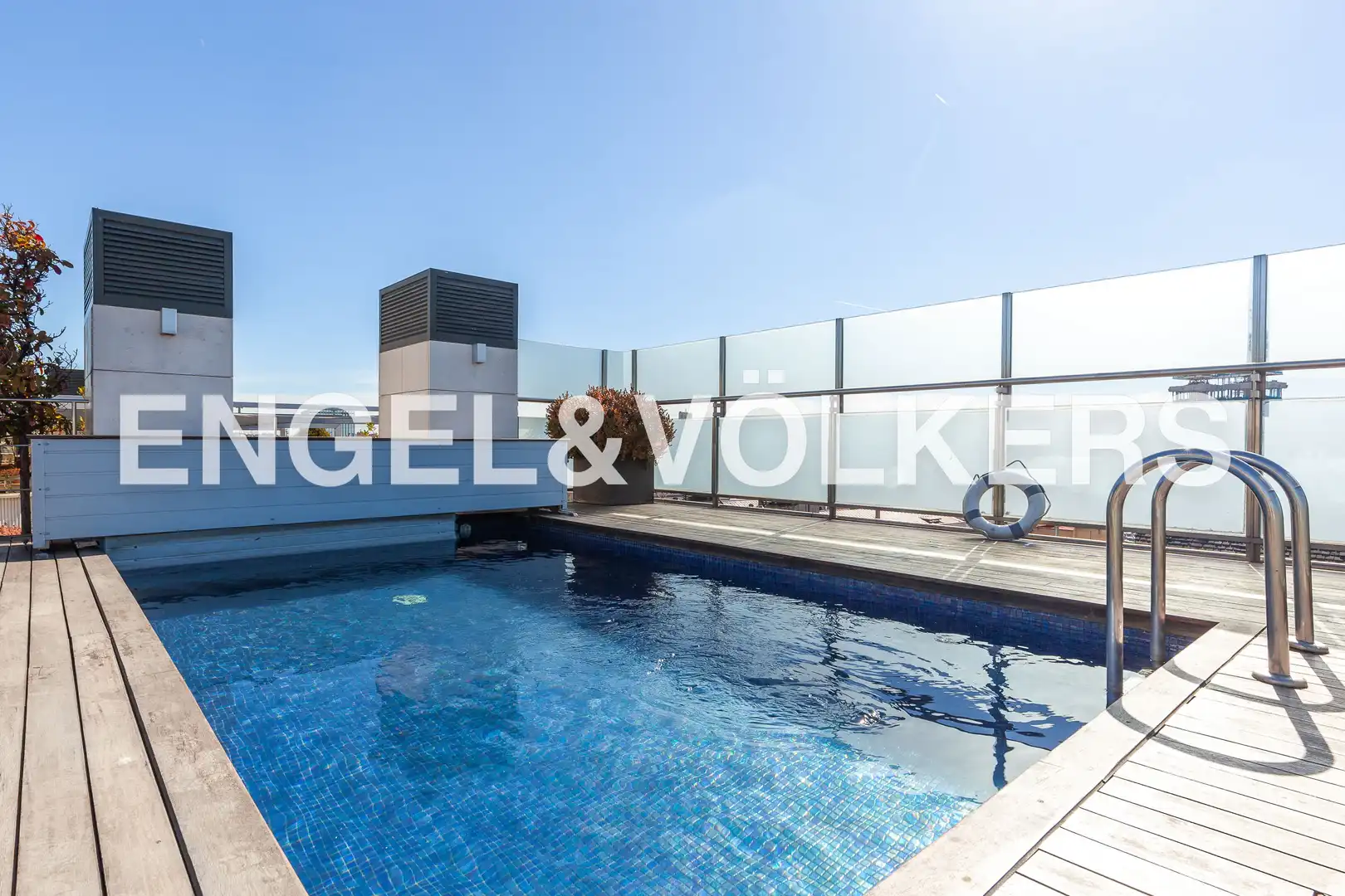 Piscina de Ático en venta en Madrid con Aire acondicionado, Calefacción y Terraza
