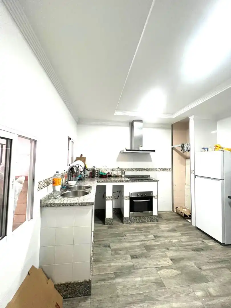 Casa con terraza en venta en Caballero Bonald - San José Obrero - Guadalcacín, imagen 6