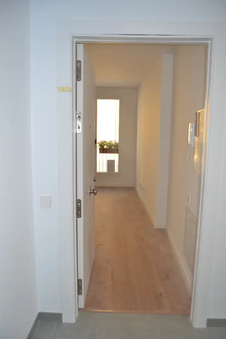 Piso con terraza en venta en Centre - Estació, imagen 2