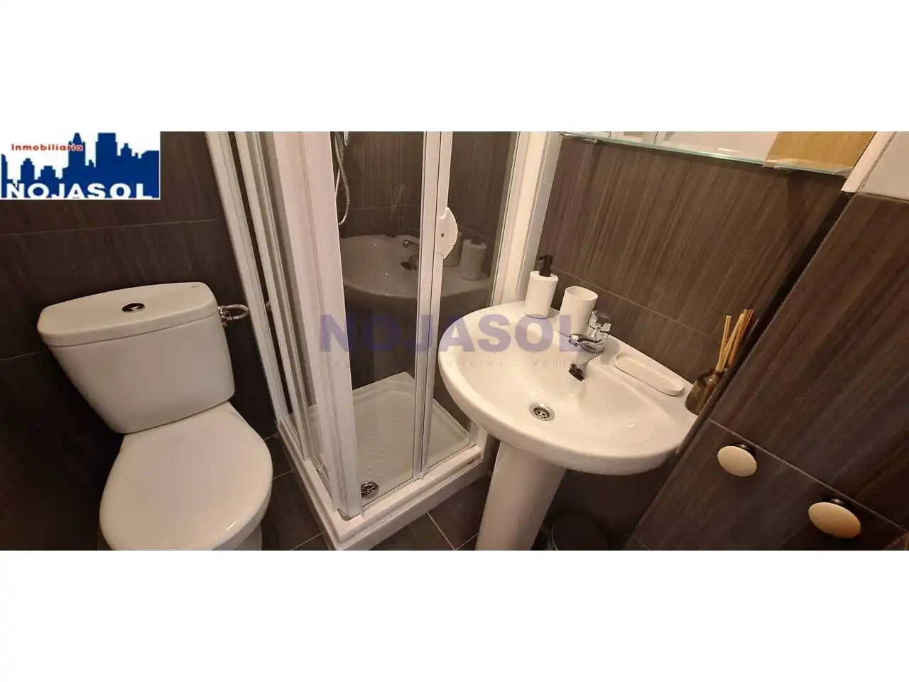 Bathroom of Apartments for rent in Meruelo  with Heating, Parquet flooring and Terrace