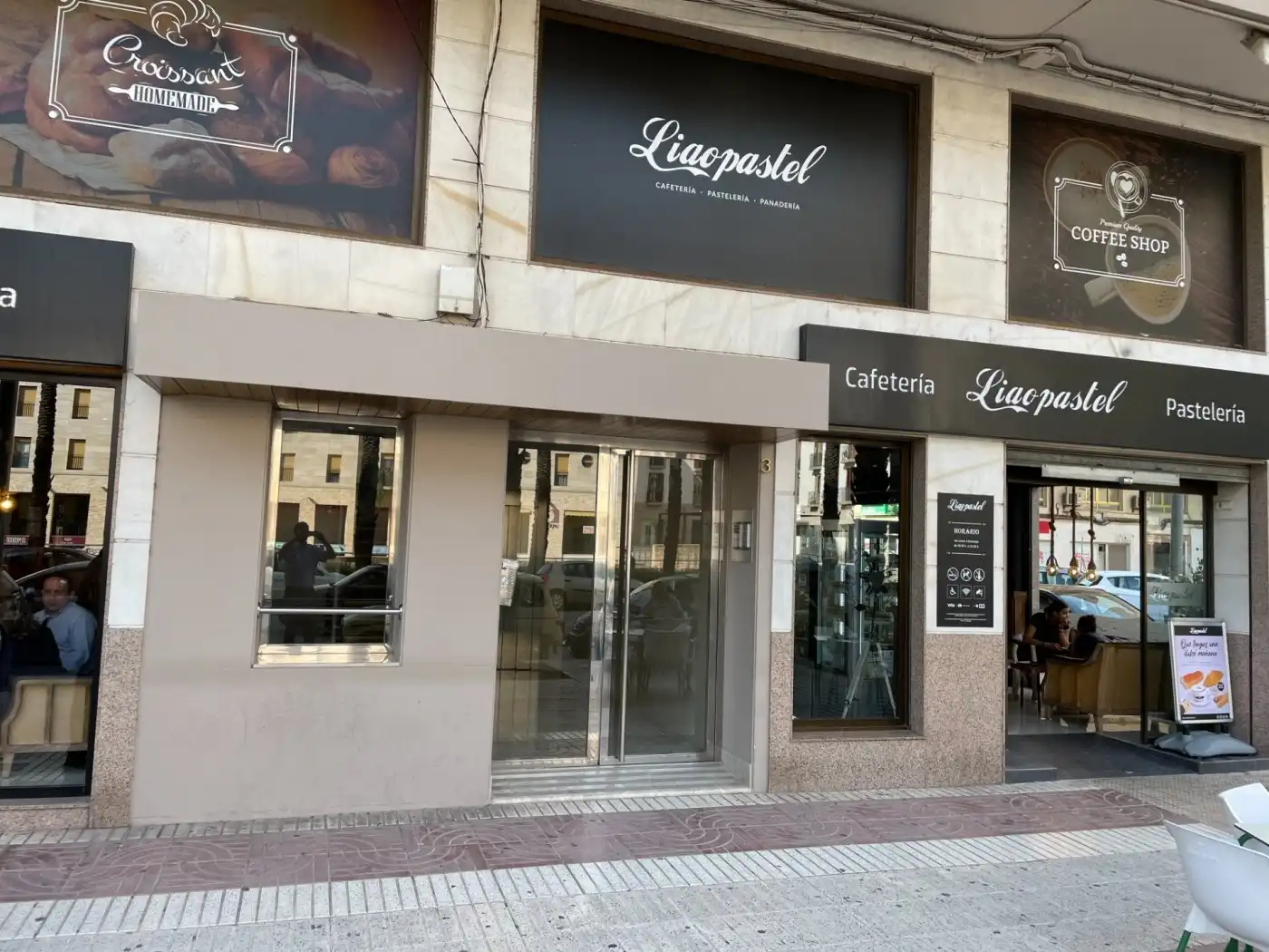 Local comercial de lloguer a Casc Urbà