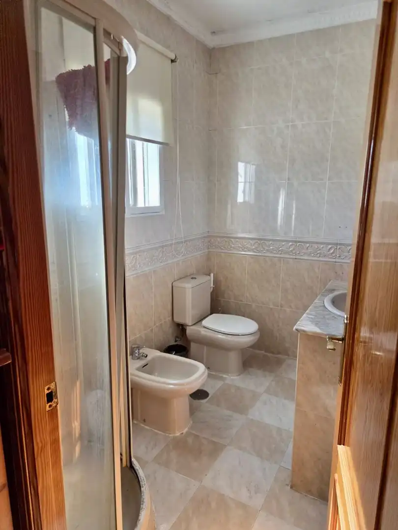 Baño de Finca rústica en venta en La Algaba