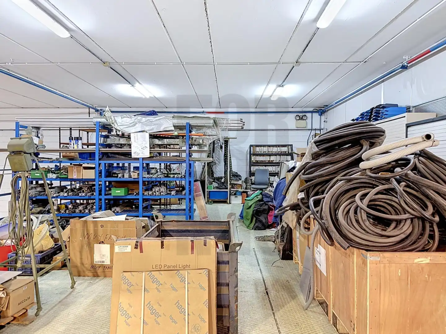Industrial buildings for sale in Segura