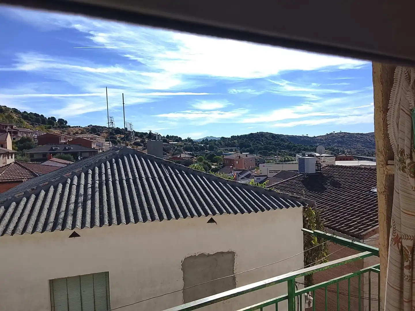 Vista exterior de Pis en venda en El Hoyo de Pinares  amb Terrassa