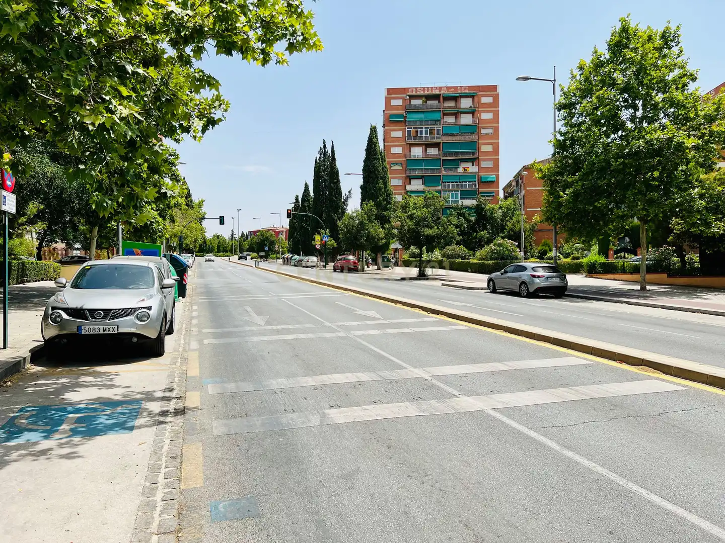Exterior view of Flat for rent in Granada  with Air Conditioner, Oven and Washing machine