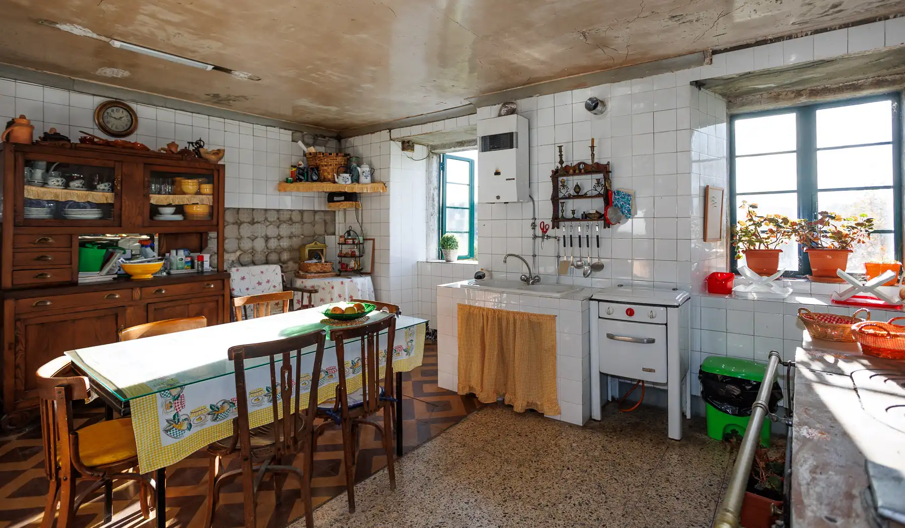 Cocina de Casa o chalet en venta en Lugo con Jardín privado, Terraza y Amueblado