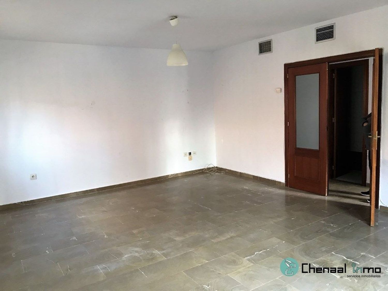 Casa adosada en venda en Mérida amb Aire condicionat i Jardí privat