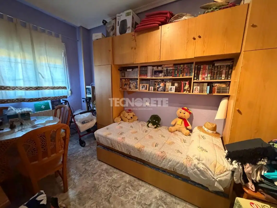 Casa aparellada amb terrassa en venda a C. la Virgen, imagen 16