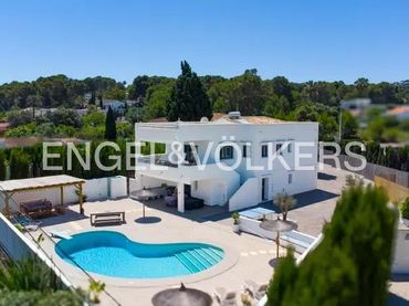 House for sale in Montañar - El Arenal