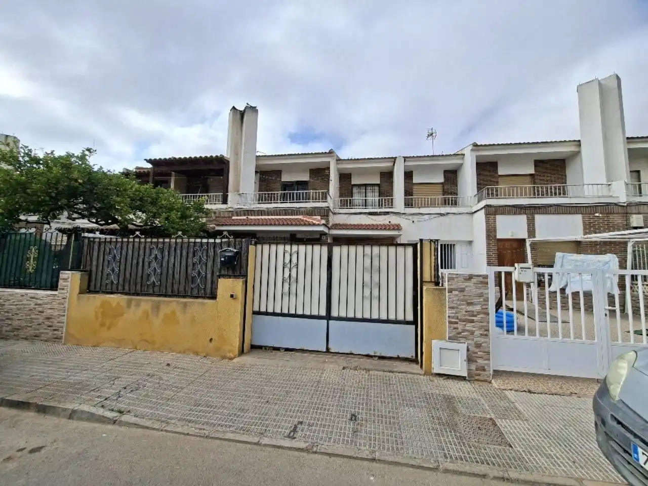 Vista exterior de Casa o xalet en venda en Cartagena amb Jardí privat