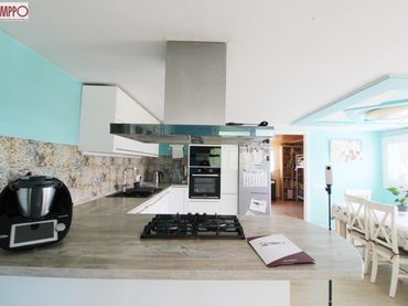 Casa amb balcó en venda a Sant Jaume dels Domenys