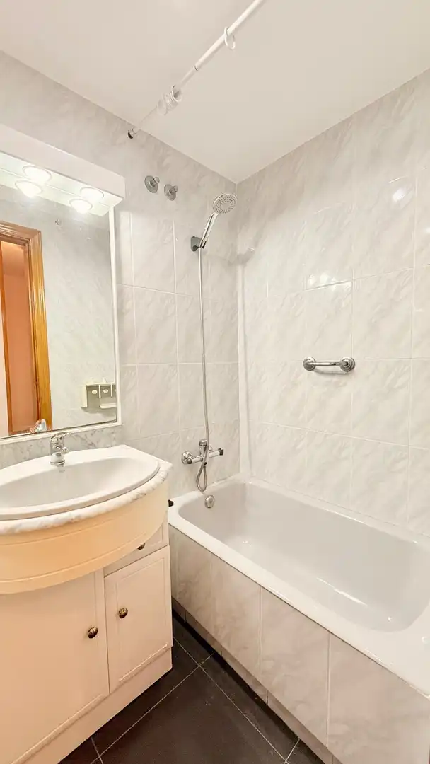 Bathroom of Flat for sale in Sant Joan Despí  with Air Conditioner, Heating and Terrace