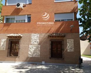 Exterior view of Premises to rent in Pinto  with Air Conditioner, Terrace and Furnished