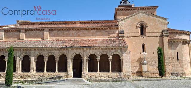 Garaje en Alquiler en Avenida ACUEDUCTO en Centro