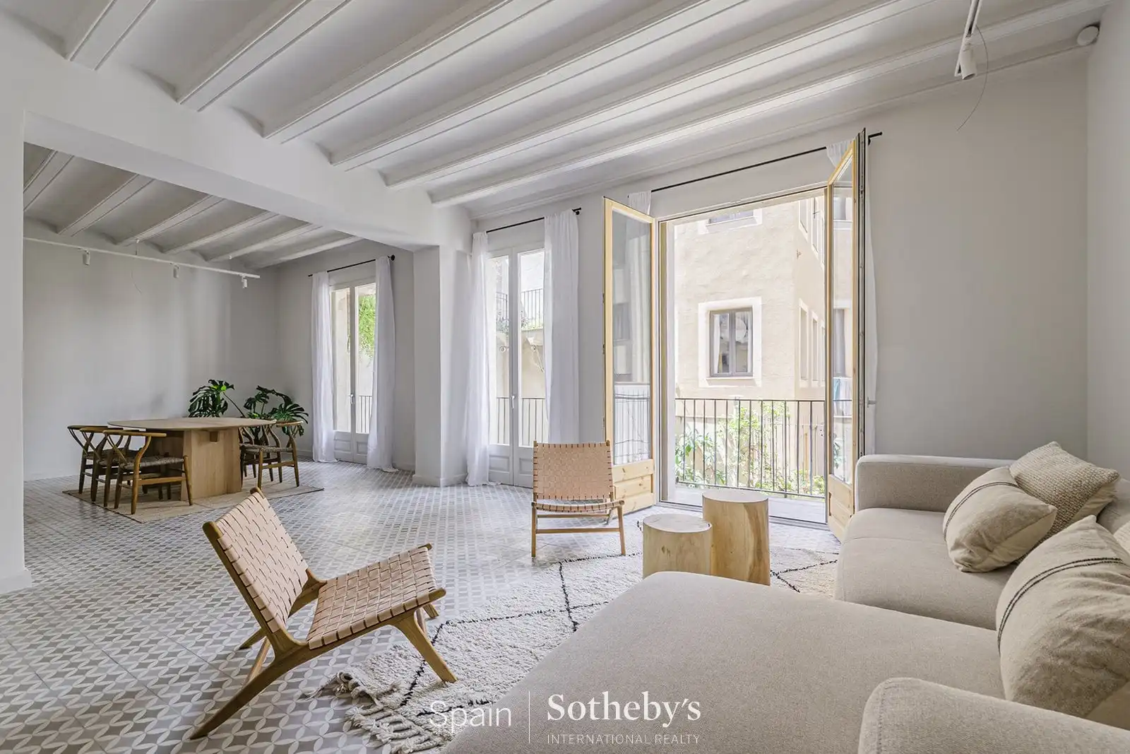 Sala d'estar de Apartament en venda en Barcelona amb Aire condicionat i Calefacció