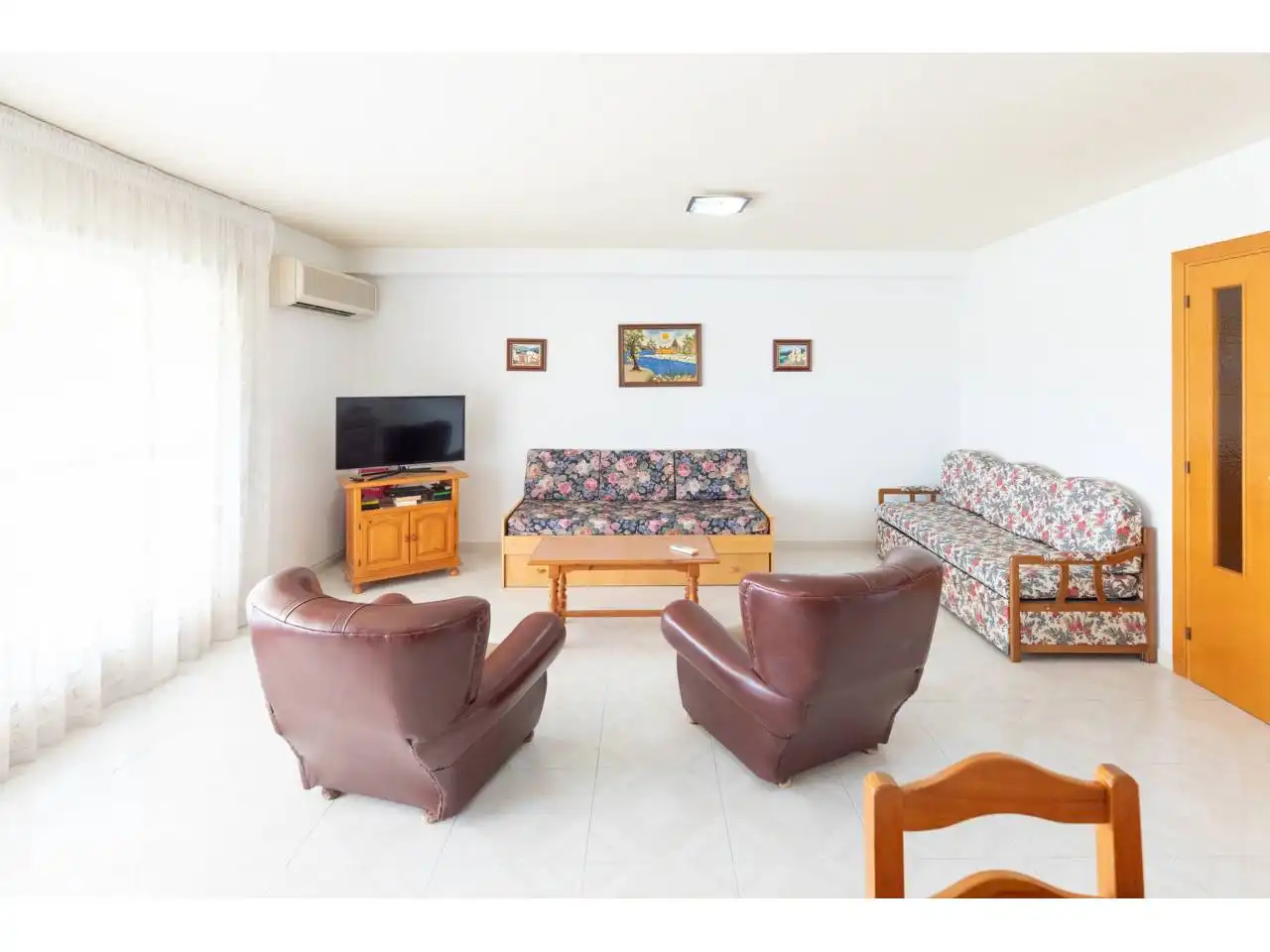 Living room of Flat for sale in Cambrils  with Air Conditioner, Terrace and Furnished