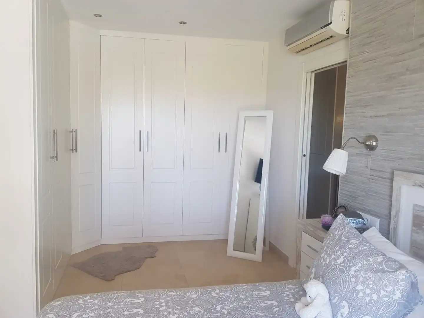 Habitación de Casa o chalet en venta en Nerja con Aire acondicionado, Jardín privado y Terraza