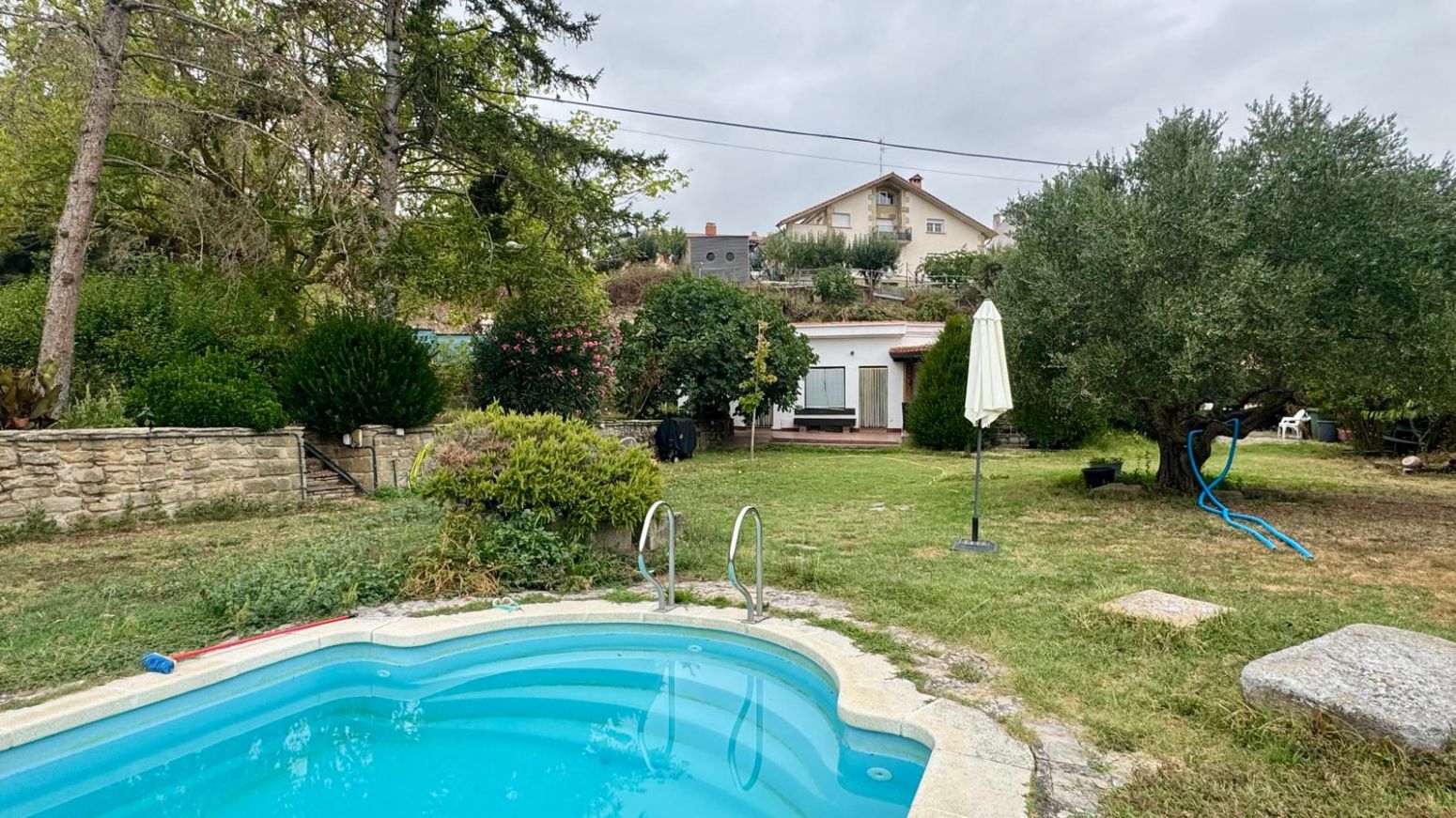 Piscina de Residencial en venda en Ayegui / Aiegi