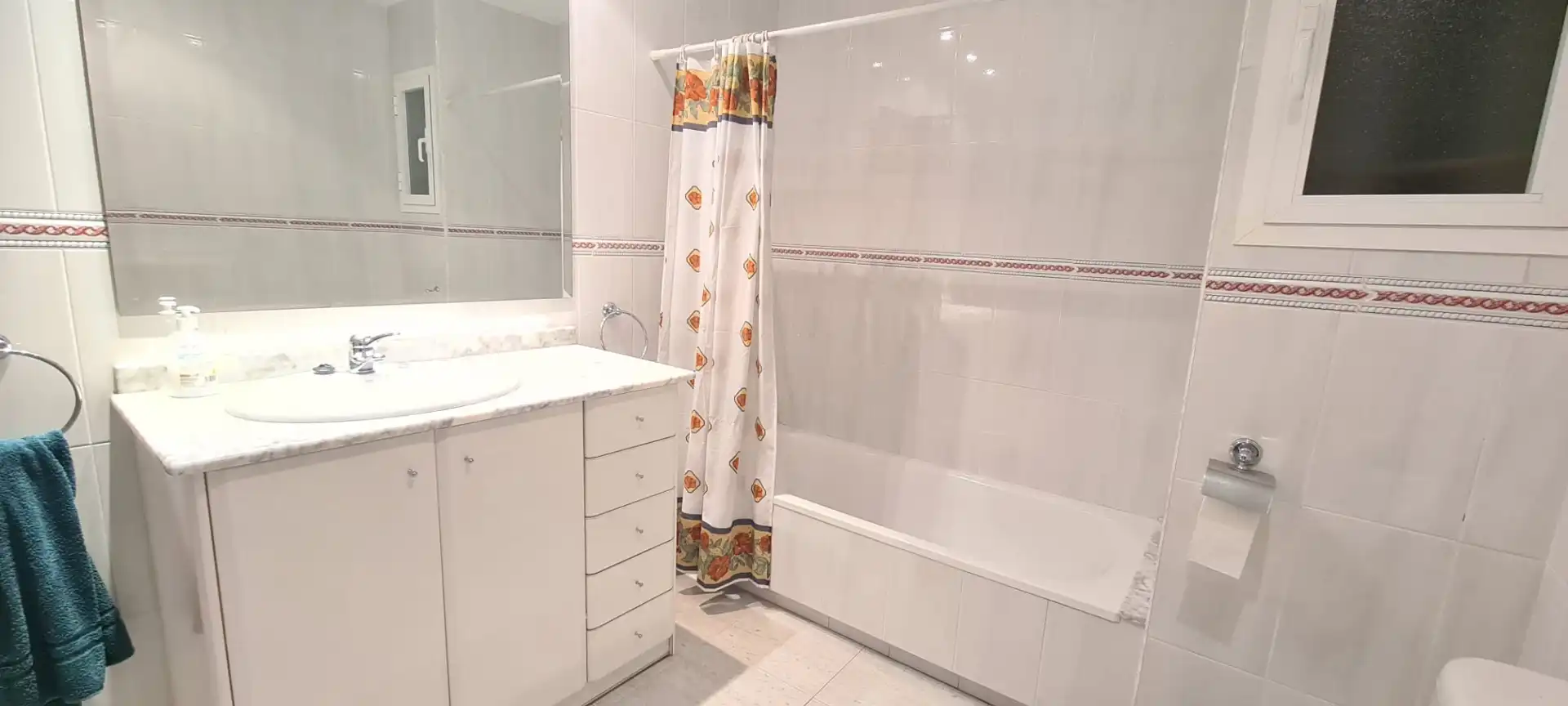 Baño de Casa adosada en venta en Blanes con Calefacción, Terraza y Trastero
