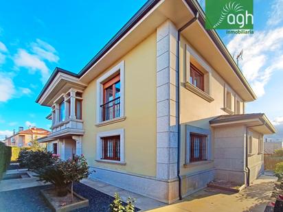 Exterior view of House or chalet for sale in Oleiros  with Heating, Private garden and Parquet flooring