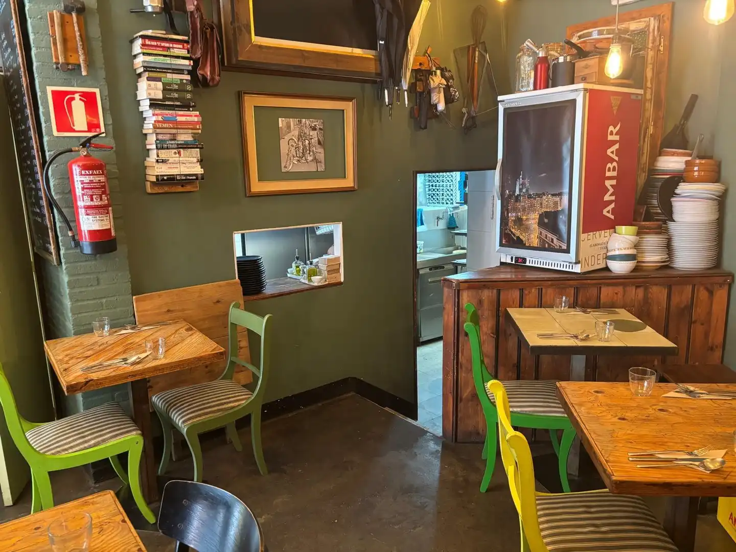 Local en traspaso en  Barcelona Capital con Aire acondicionado, Terraza y Amueblado