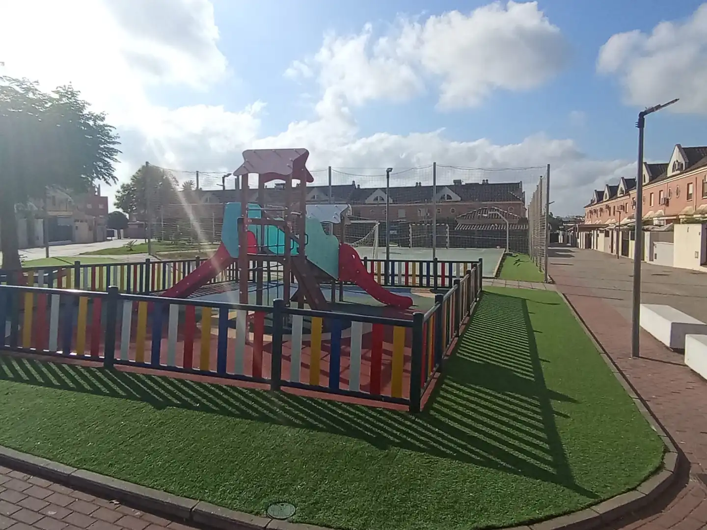 Jardín de Casa adosada en venta en Coria del Río con Trastero, Amueblado y Piscina comunitaria
