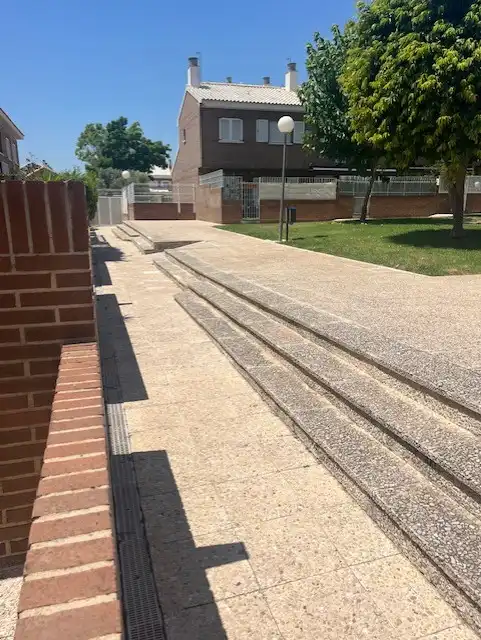 Vista exterior de Dúplex en venta en Murcia con Terraza, Trastero y Piscina comunitaria