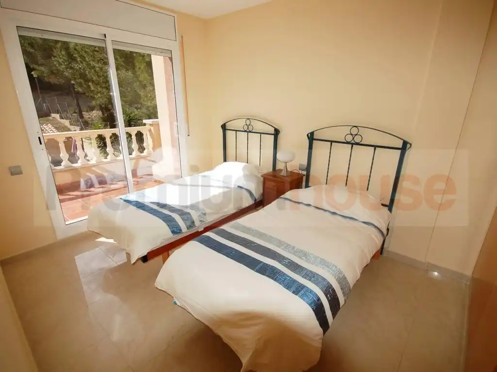 Detached house with pool for sale in Calle Farigola, imagen 9