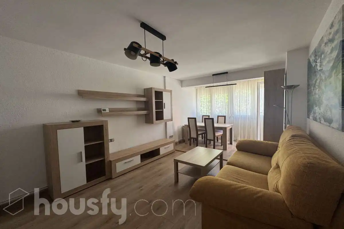 Sala de estar de Piso de alquiler en Móstoles con Parquet y Amueblado