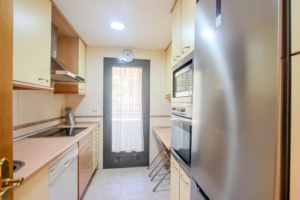 Kitchen of Flat for rent in Madrid  with Air Conditioner, Private garden and Storage room