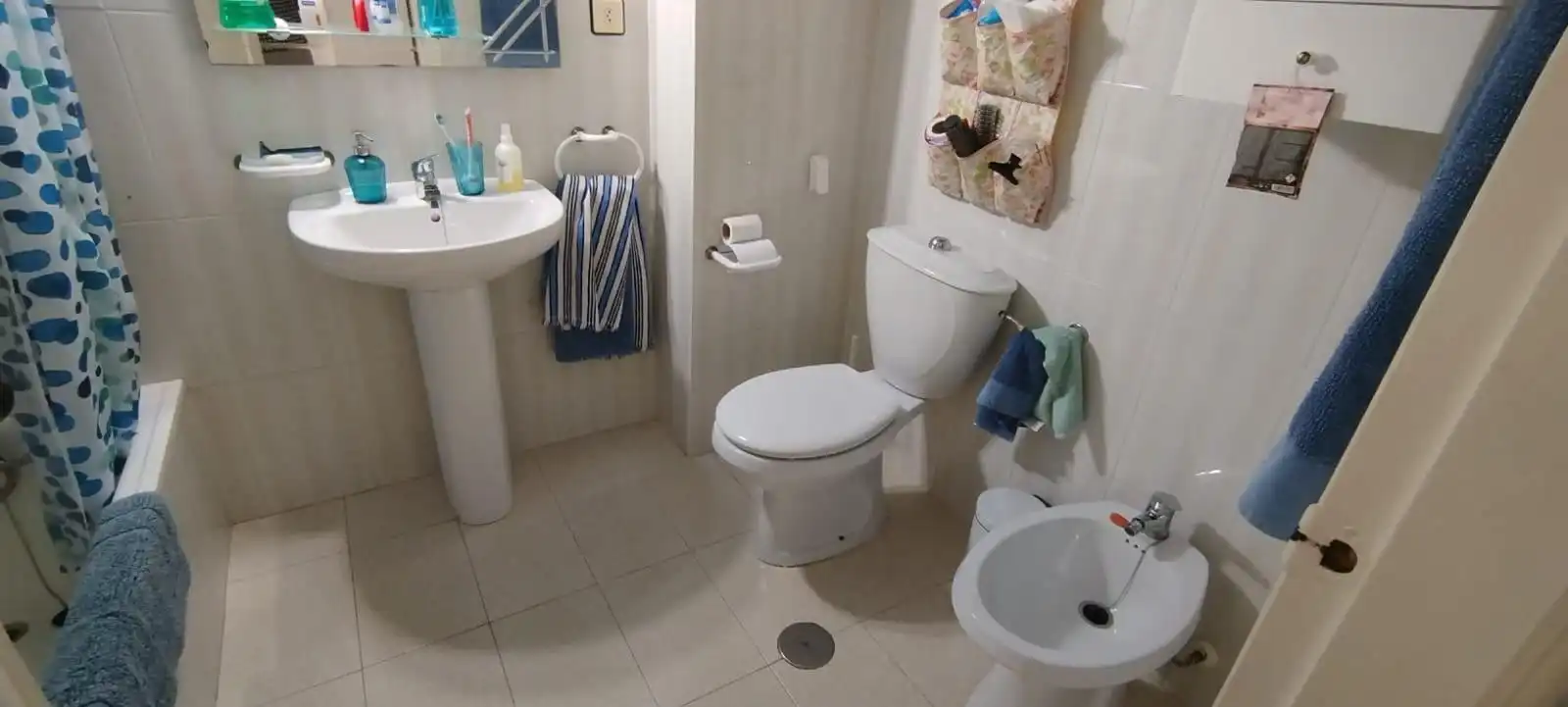 Baño de Casa adosada en venta en Motril con Aire acondicionado, Terraza y Trastero