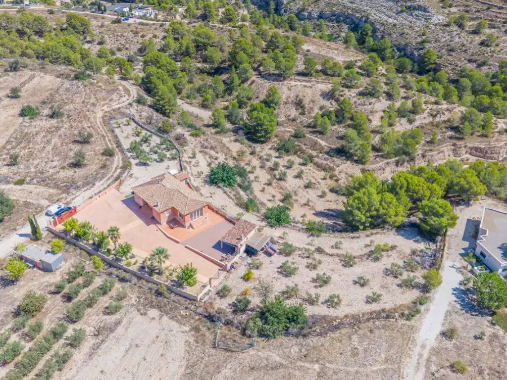 Casa amb jardí en venda a Partida Pino El