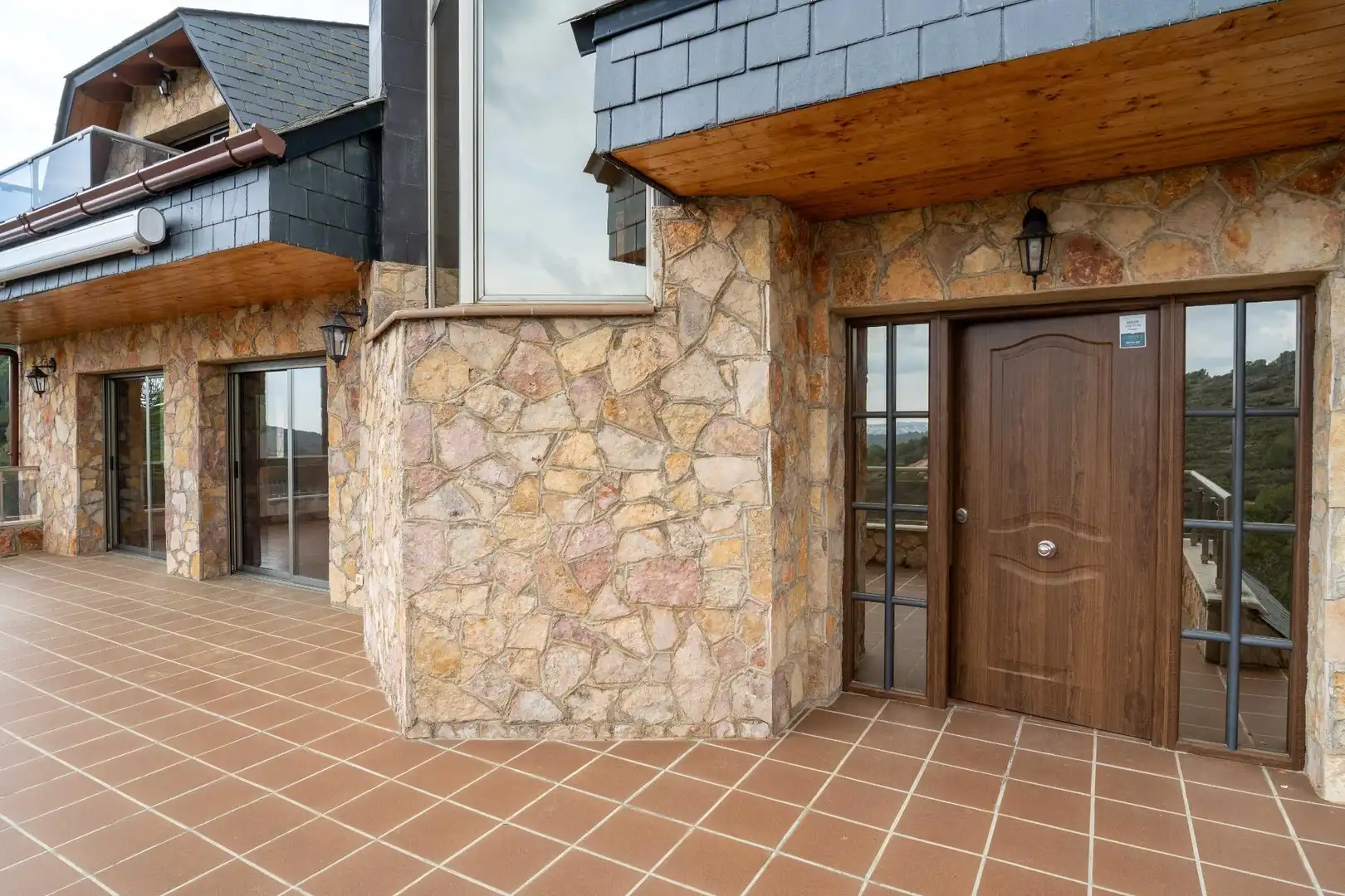 Vista exterior de Casa o xalet en venda en El Vendrell amb Calefacció, Jardí privat i Terrassa