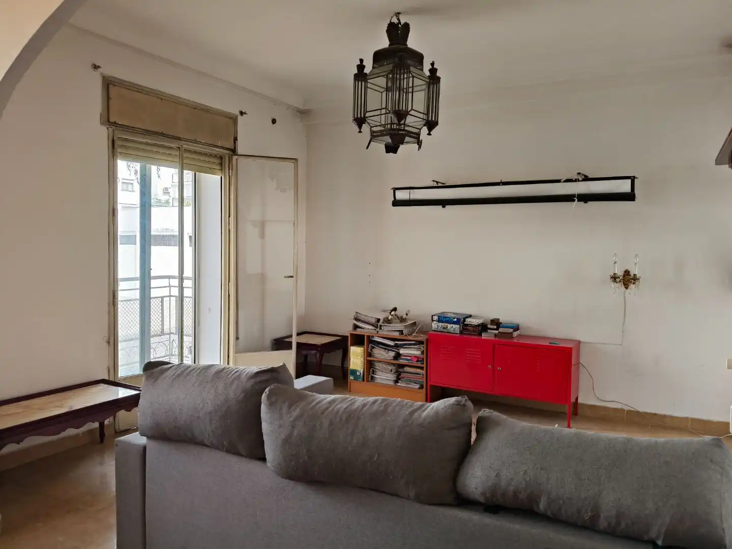Sala de estar de Piso en venta en  Madrid Capital con Balcón