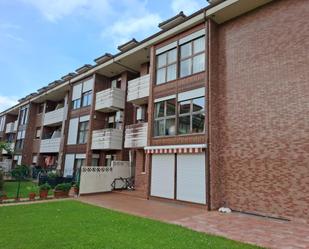 Exterior view of Attic for sale in Bárcena de Cicero  with Heating, Terrace and Storage room