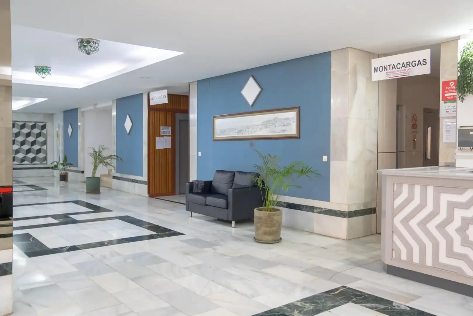 Flat for sale in Torremolinos  with Air Conditioner, Private garden and Terrace