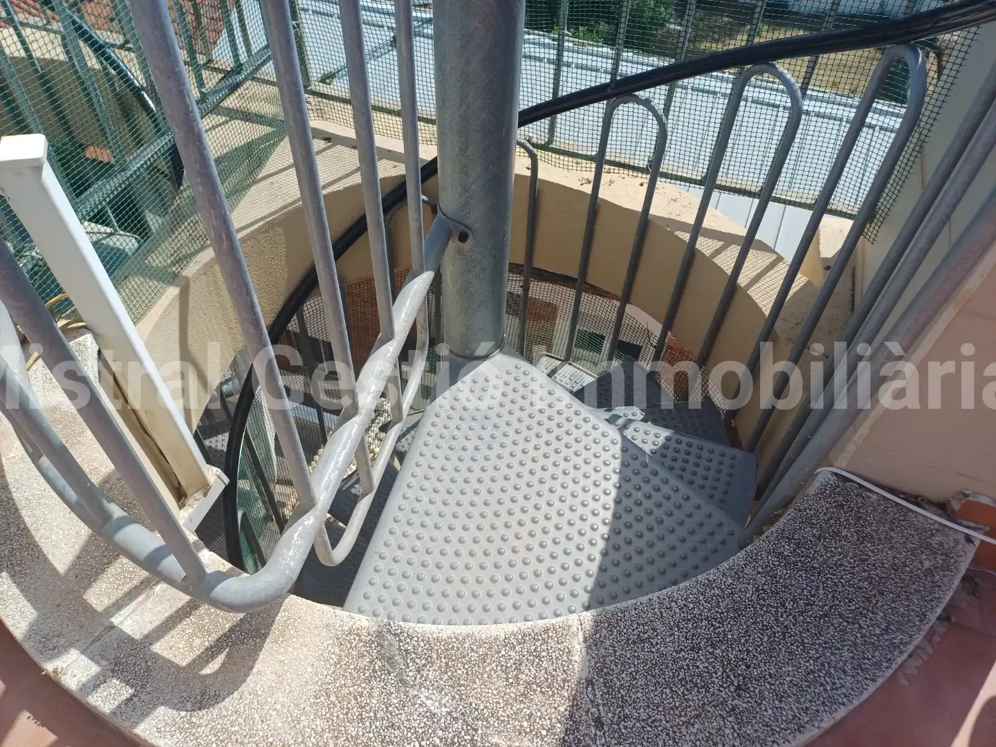 Terrasse von Dachboden zum Verkauf in Calafell mit Klimaanlage, Terrasse und Abstellraum