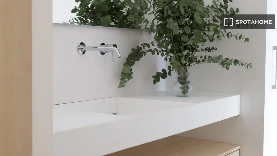 Badezimmer von Wohnung zur Miete in Aldaia mit Klimaanlage, Heizung und Möbliert