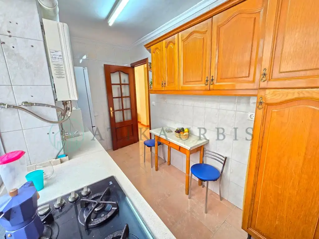 Piso en venta en Calle Manuel Altolaguirre, Girón - Las Delicias
