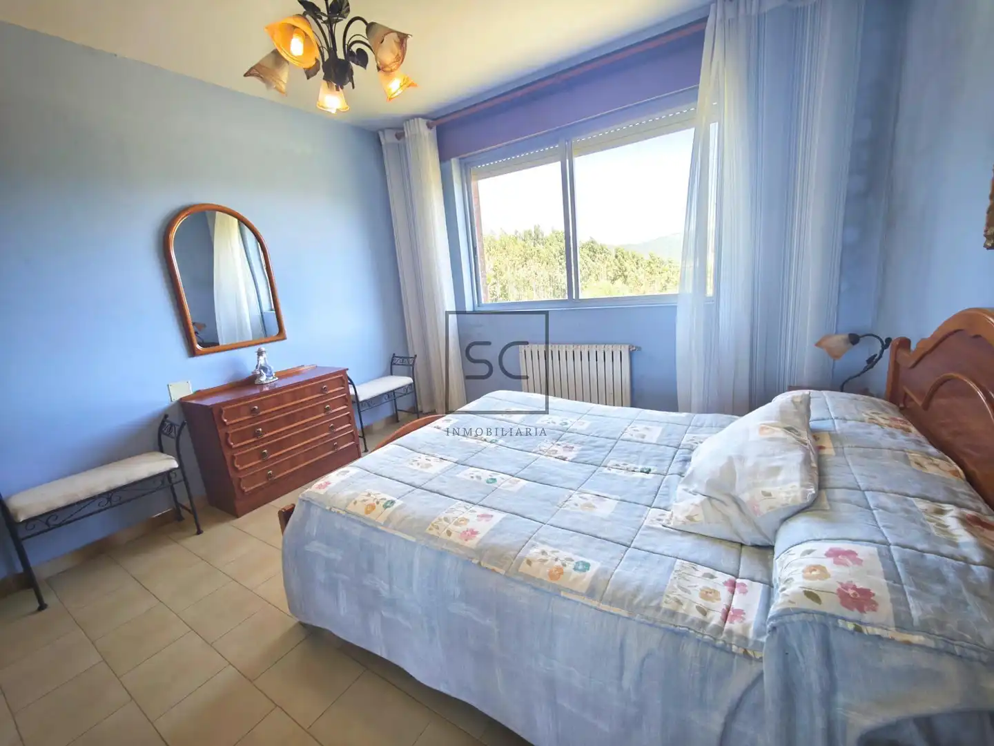 Habitación de Casa o chalet en venta en Narón con Jardín privado, Trastero y Amueblado