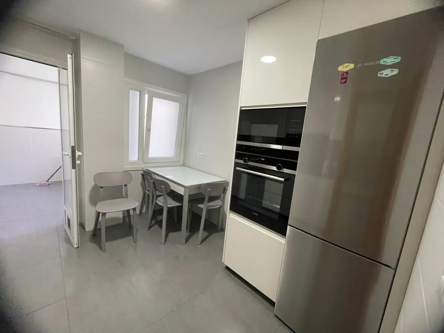 Kitchen of Flat for rent in Vigo   with Heating, Parquet flooring and Storage room