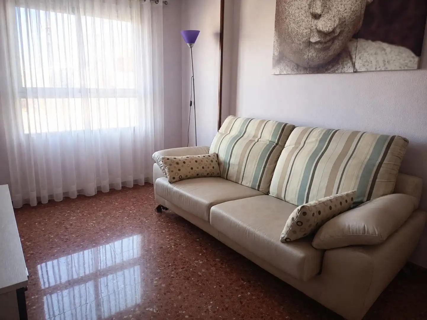 Sala d'estar de Pis en venda en Alicante / Alacant amb Piscina comunitària