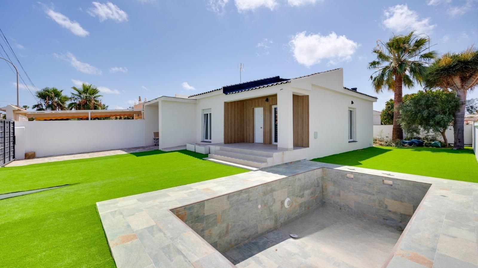 Exterior view of House or chalet for sale in Torrevieja
